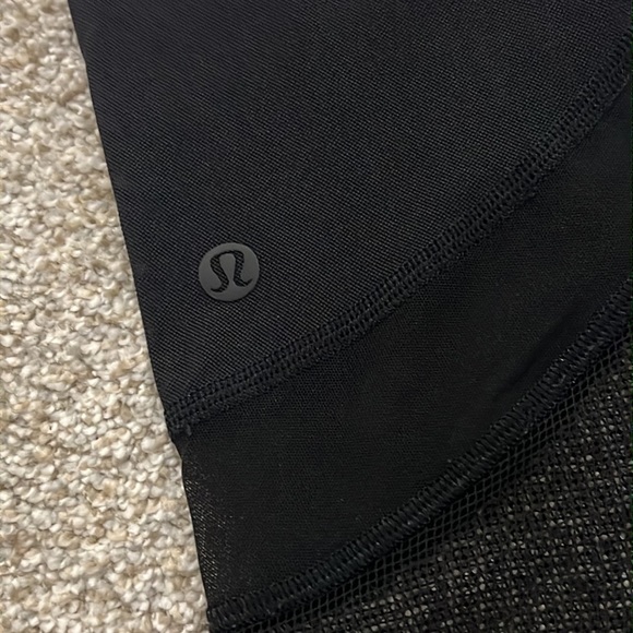EUC Black Lululemon Sheer ZigZag Leggings Size 6 - Picture 7 of 7